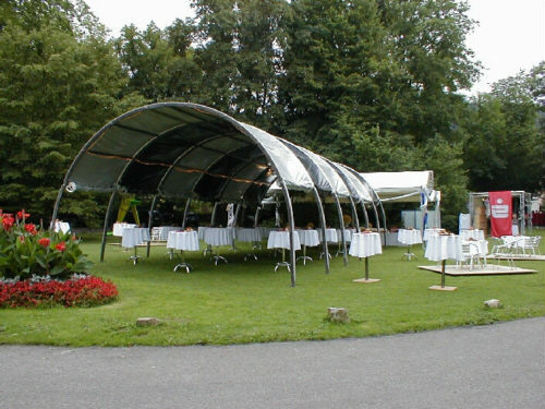 Zelte,Überdachung,Stühle,Tische,Bühne,Oldtimerverleih, Buffet und Dekoration